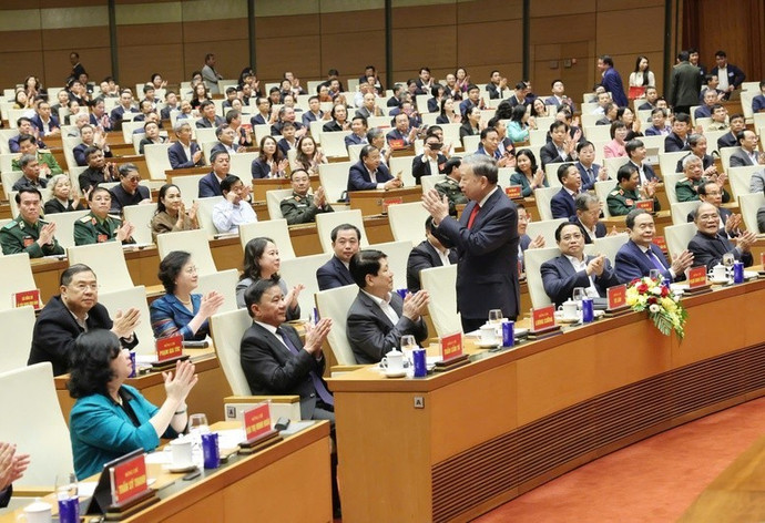 El secretario general del Partido, To Lam, asiste a la cita. (Foto: VGP)
